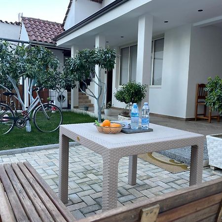 Guest House Esanbja Berat Zewnętrze zdjęcie
