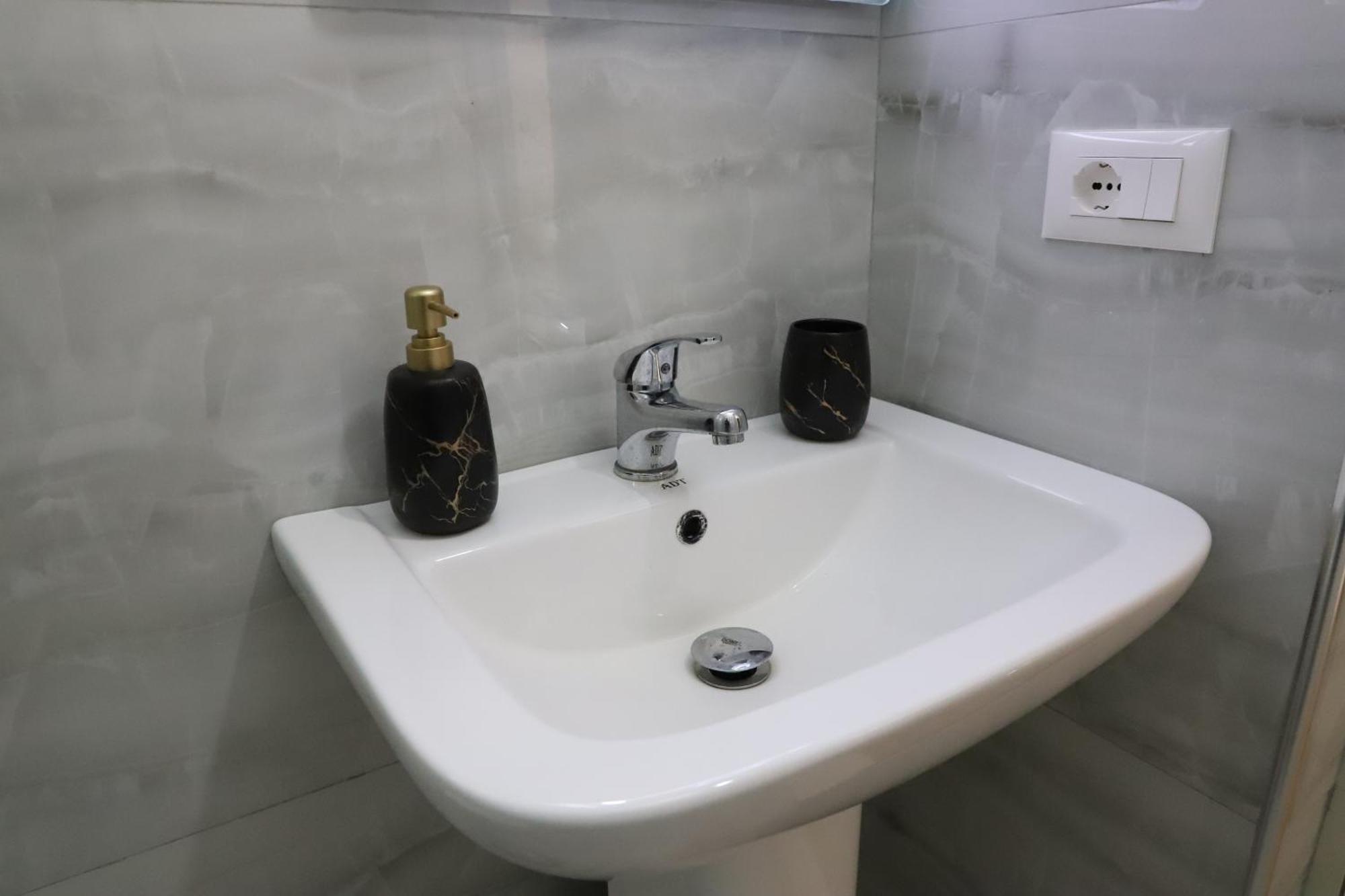 Guest House Esanbja Berat Zewnętrze zdjęcie