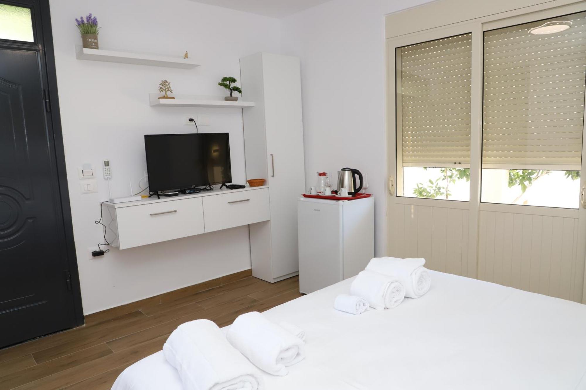 Guest House Esanbja Berat Zewnętrze zdjęcie