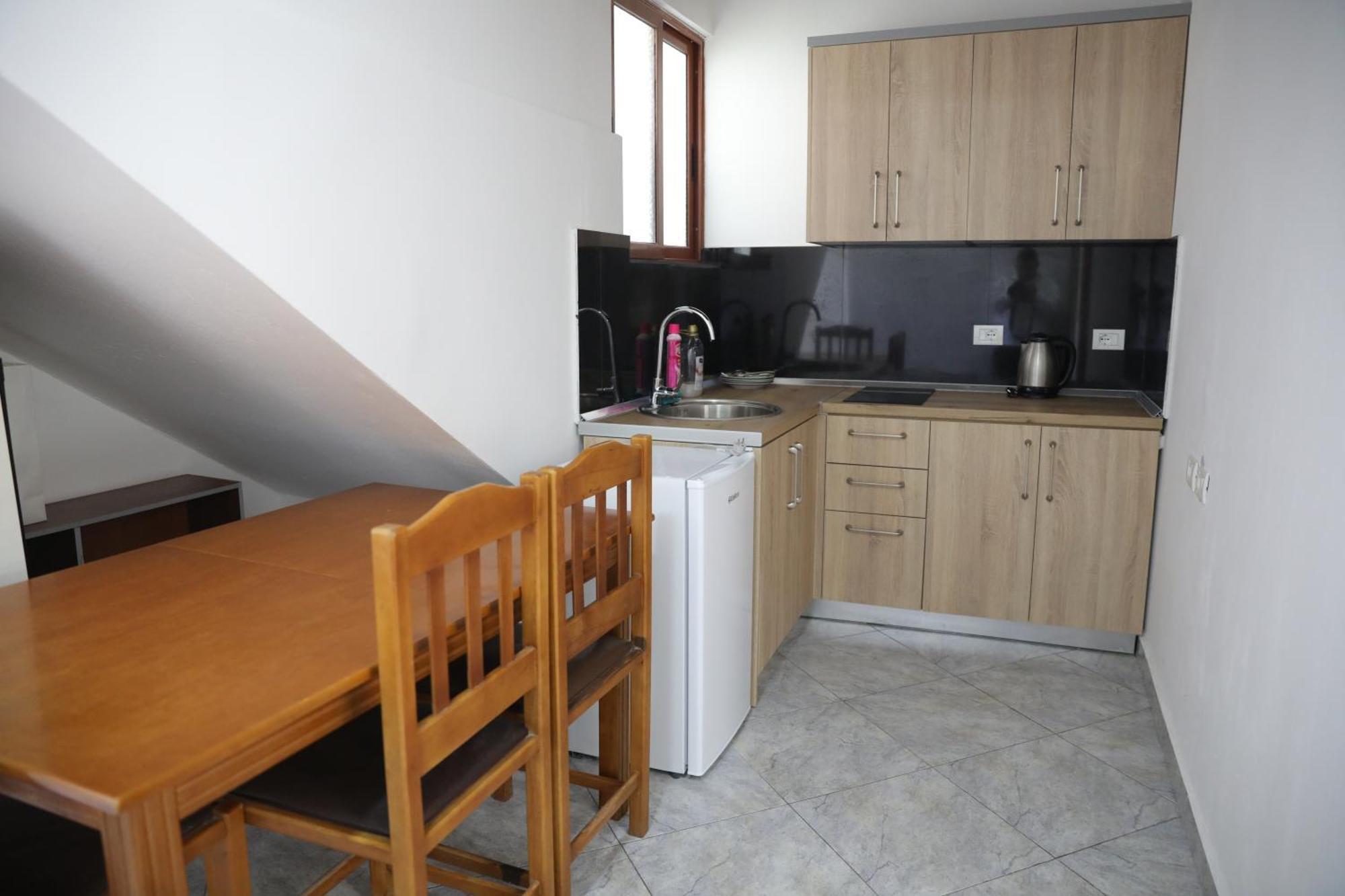 Guest House Esanbja Berat Zewnętrze zdjęcie