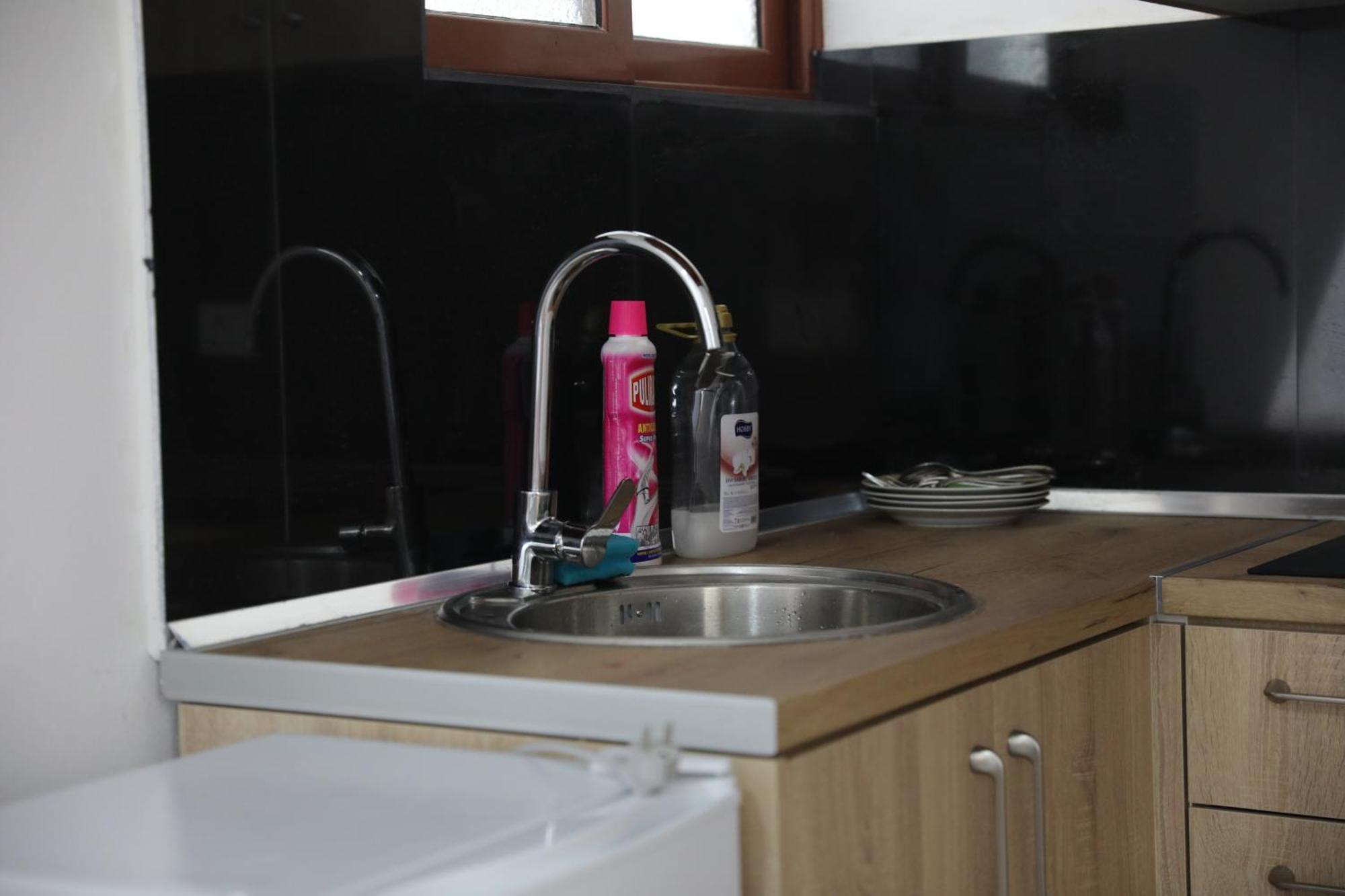 Guest House Esanbja Berat Zewnętrze zdjęcie